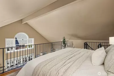 5506 NE Penrith Road, Seattle, WA 98105 - Photo 37