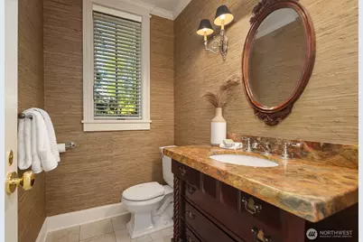 5506 NE Penrith Road, Seattle, WA 98105 - Photo 17