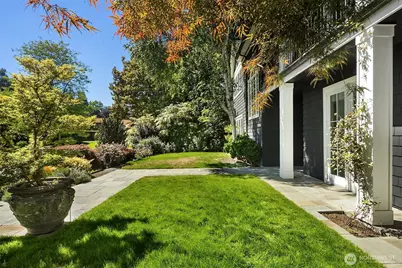 5506 NE Penrith Road, Seattle, WA 98105 - Photo 3