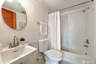 3951 Dayton Ave N, Seattle, WA 98103 - Photo 35