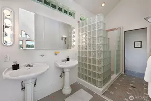 3951 Dayton Ave N, Seattle, WA 98103 - Photo 19