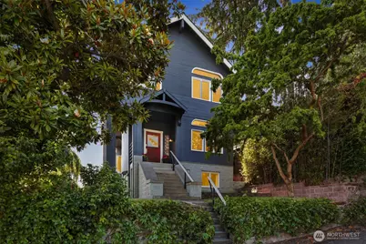 3951 Dayton Avenue N, Seattle, WA 98103 - Photo 1