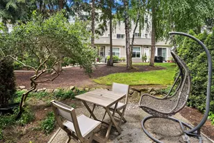 2020 132nd Ave SE, Bellevue, WA 98005 - Photo 5
