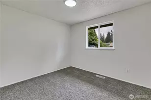 348 NE Holly Leaf Ln, Bremerton, WA 98311 - Photo 17
