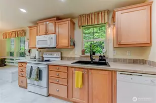 22623 31st Ave SE, Bothell, WA 98021 - Photo 7