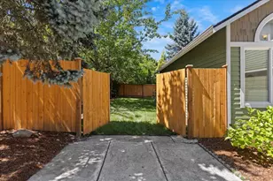 1828 NE Serpentine Pl, Shoreline, WA 98155 - Photo 31
