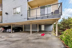 9255 Greenwood Ave N, Seattle, WA 98103 - Photo 21
