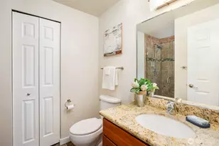 9255 Greenwood Ave N, Seattle, WA 98103 - Photo 17