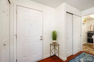 9255 Greenwood Ave N, Seattle, WA 98103 - Photo 3