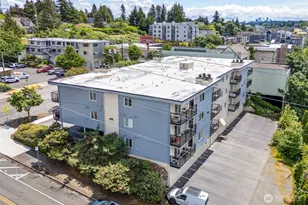 9255 Greenwood Ave N, Seattle, WA 98103 - Photo 23