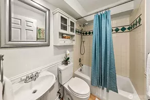 2126 N 86th St, Seattle, WA 98103 - Photo 11