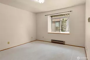12715 NE 120th St, Kirkland, WA 98034 - Photo 11