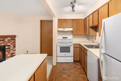 12715 NE 120th Street #C3, Kirkland, WA 98034 - Photo 7