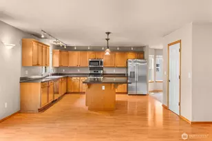 2619 Boulevard Park Ct SE, Olympia, WA 98501 - Photo 9