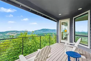 510 Viewcrest Dr NW, Issaquah, WA 98027 - Photo 1