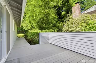 12910 NE 28th St, Bellevue, WA 98005 - Photo 37