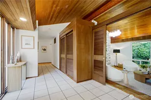 12910 NE 28th St, Bellevue, WA 98005 - Photo 21