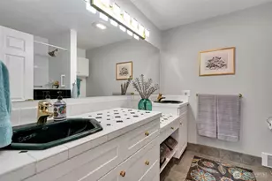 6402 E Side Dr NE, Tacoma, WA 98422 - Photo 23