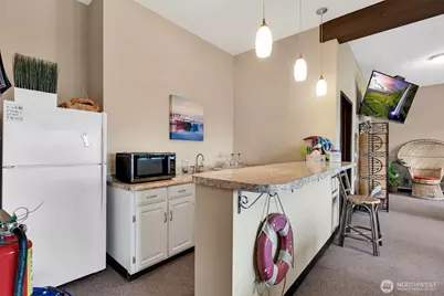 6402 E Side Drive NE #2, Tacoma, WA 98422 - Photo 29