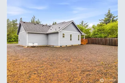 410 Ensign Avenue NW, Ocean Shores, WA 98569 - Photo 37