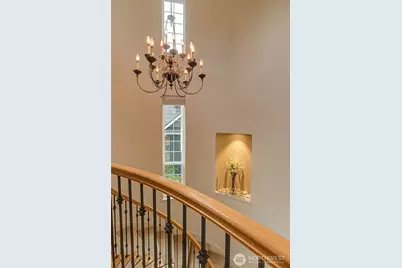 323 240th Place SE, Sammamish, WA 98074 - Photo 19