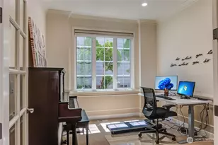 323 240th Pl SE, Sammamish, WA 98074 - Photo 17