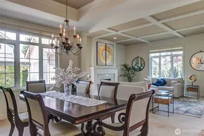 323 240th Place SE, Sammamish, WA 98074 - Photo 5