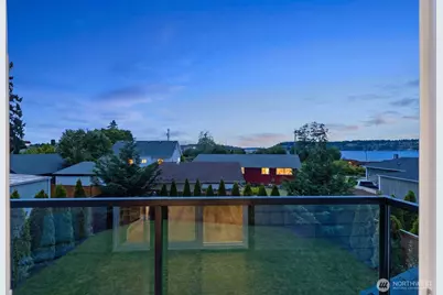 1528 S Walters Road, Tacoma, WA 98465 - Photo 35