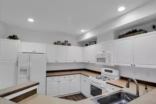12530 Admiralty Way, Everett, WA 98204 - Photo 9