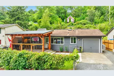 1319 Maple Avenue, Snohomish, WA 98290 - Photo 1