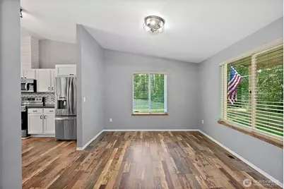 8816 324th St E, Eatonville, WA 98328 - Photo 7