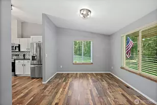 8816 324th St E, Eatonville, WA 98328 - Photo 7
