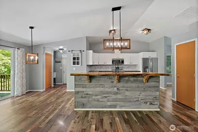 8816 324th St E, Eatonville, WA 98328 - Photo 13