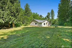 8816 324th St E, Eatonville, WA 98328 - Photo 35