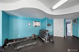 699 John St, Seattle, WA 98109 - Photo 25