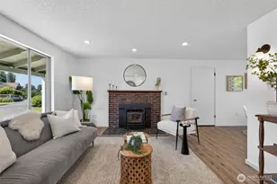 19209 Grannis Rd, Bothell, WA 98012 - Photo 3