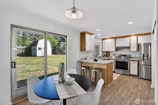 19209 Grannis Rd, Bothell, WA 98012 - Photo 5