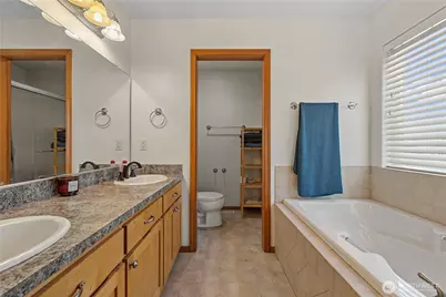 1702 SW Ulysses Street, Oak Harbor, WA 98277 - Photo 11