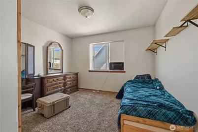 1702 SW Ulysses Street, Oak Harbor, WA 98277 - Photo 15