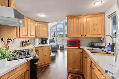 2706 Westlake Avenue N #76, Seattle, WA 98109 - Photo 13
