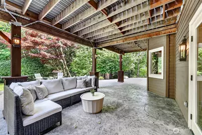 25720 NE 4th Place, Sammamish, WA 98074 - Photo 37