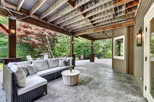 25720 NE 4th Pl, Sammamish, WA 98074 - Photo 37