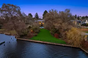 3925 NE Surber Dr, Seattle, WA 98105 - Photo 35