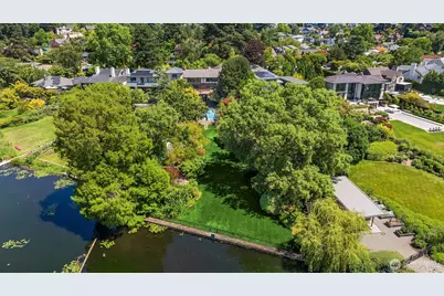 3925 NE Surber Drive, Seattle, WA 98105 - Photo 3