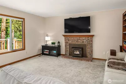 14009 Cascade Drive SE, Snohomish, WA 98296 - Photo 17