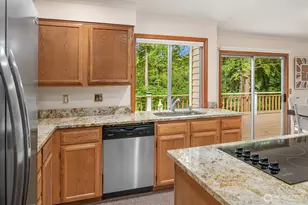 14009 Cascade Dr SE, Snohomish, WA 98296 - Photo 9