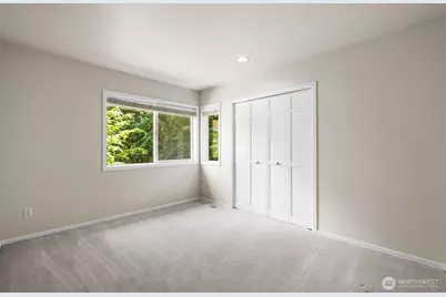 320 210th Court SE, Sammamish, WA 98074 - Photo 25