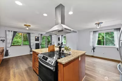 1422 Colchester Dr SE, Port Orchard, WA 98366 - Photo 9