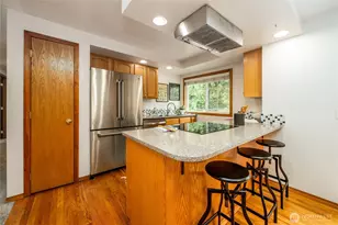 9626 NE 129th Pl, Kirkland, WA 98034 - Photo 7