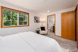 9626 NE 129th Pl, Kirkland, WA 98034 - Photo 11